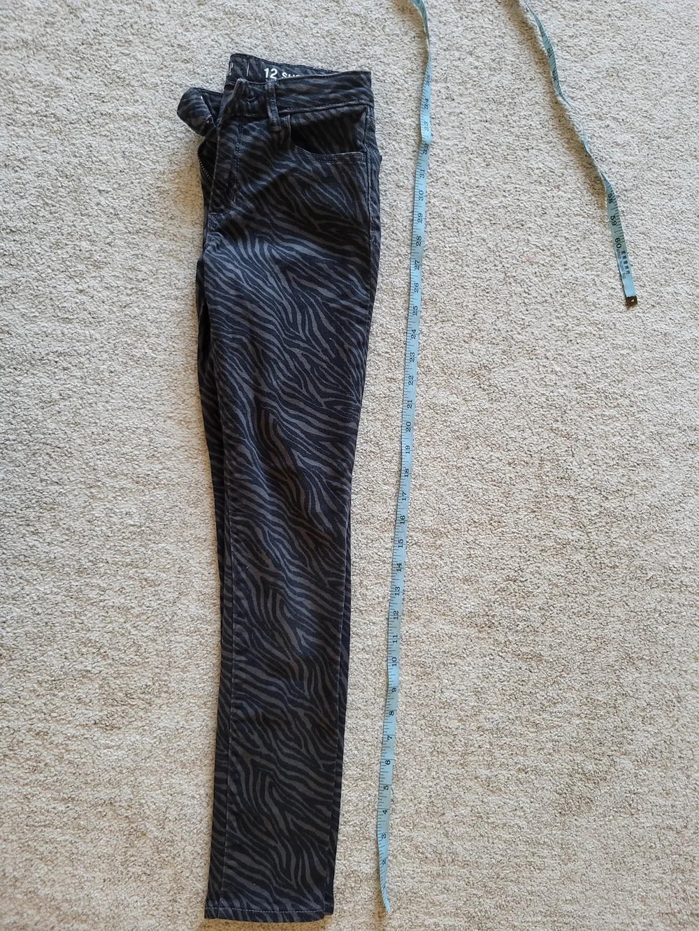GAP Girls Black and Gray Zebra Print Skinny Jeans